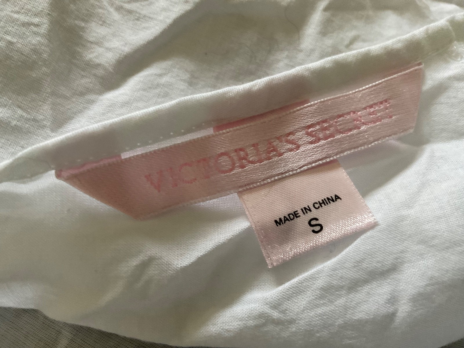 Vtg Victoria&rsquo;s Secret Sleep Tank Top Cami Sz. S White Cotton Lace Trim Boho
