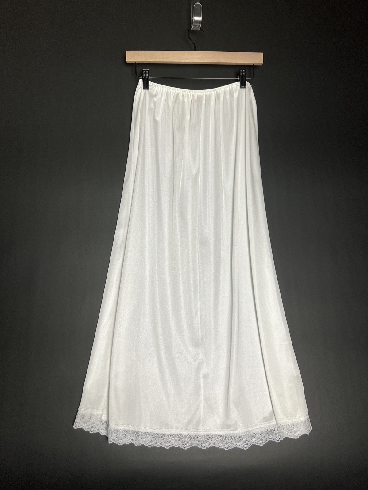 Cabernet Womens Vintage Half Slip White Medium 32 Inches With Lace
