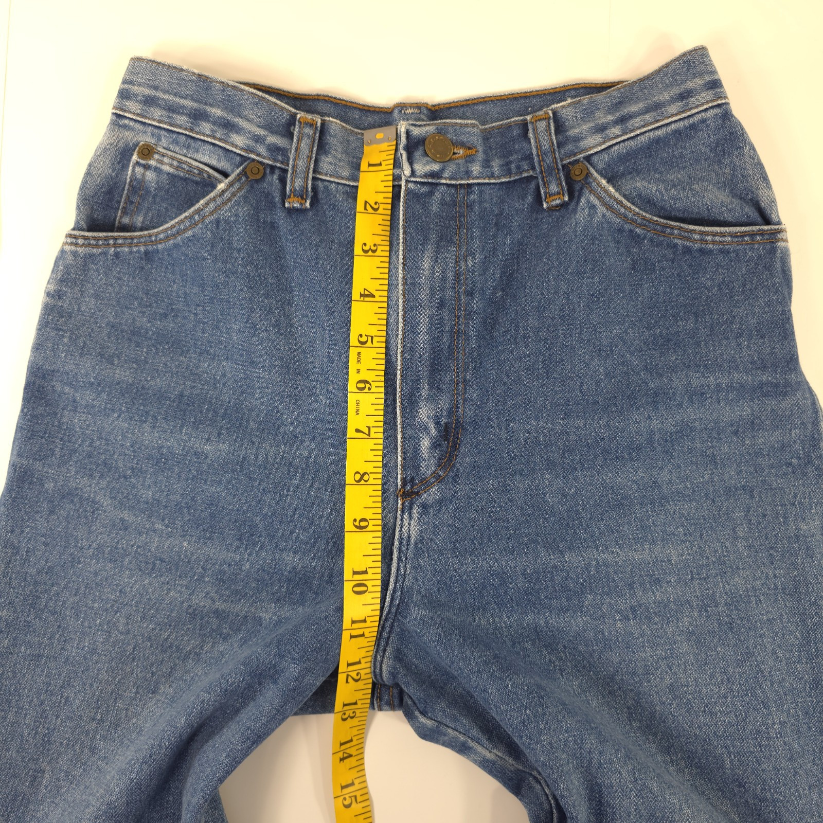 VINTAGE WRANGLER WOMEN&rsquo;S JEANS SIZE 10 AVERAGE MEASUREMENTS 27×32 *100% COTTON*