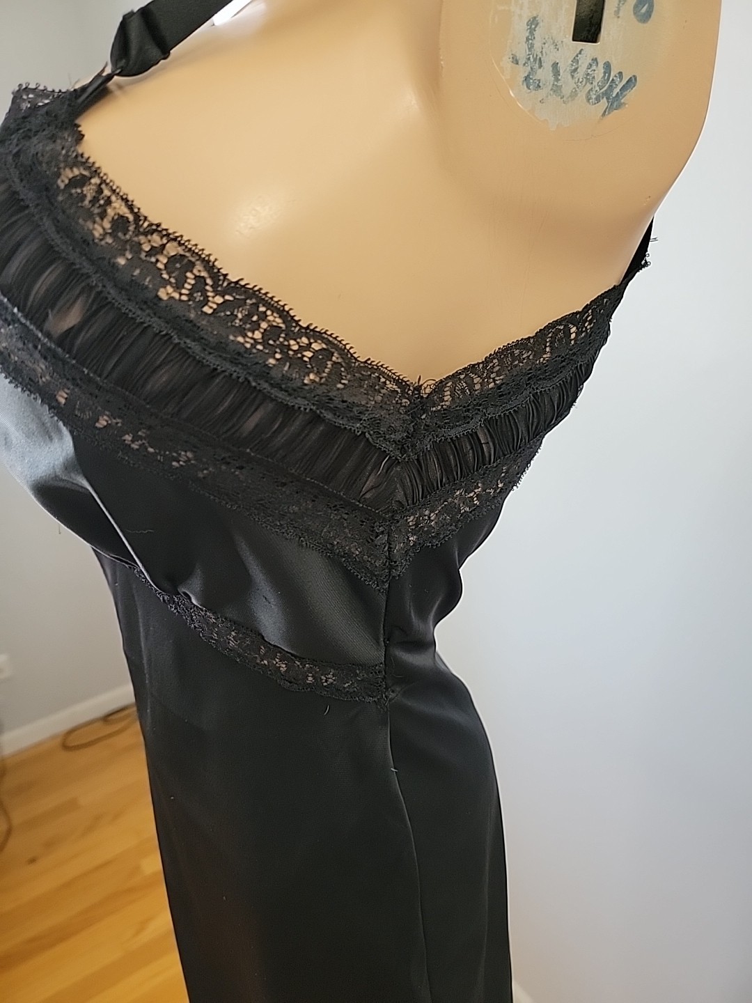 Vintage Charmode Black Full Slip Lace Detail Pleated Size 34