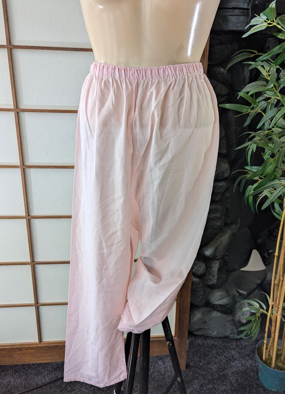 Vintage Leonora Pink 2pc Pajamas PJs 1960s Sz Small Babydoll Embroidered Roses