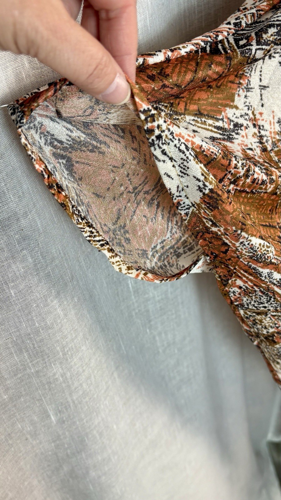 Vintage 1970&rsquo;s Caftan Kaftan Batwing Copper Tiki Hippie One Size