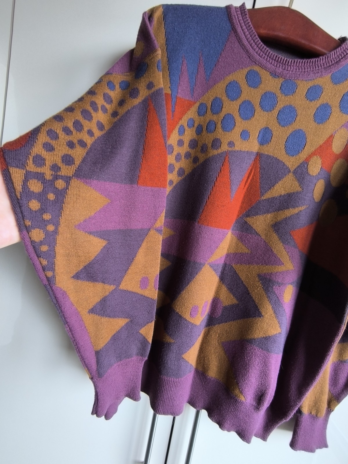 Beautiful vintage unisex sweater, size L, 50% cotton, 50% acrilic