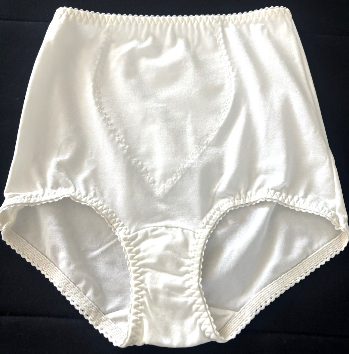 NEW VTG &rsquo;90s Satiny Panties Hanes Her Way 3 LOT Sz L Nylon Spandex RN63944 NOS