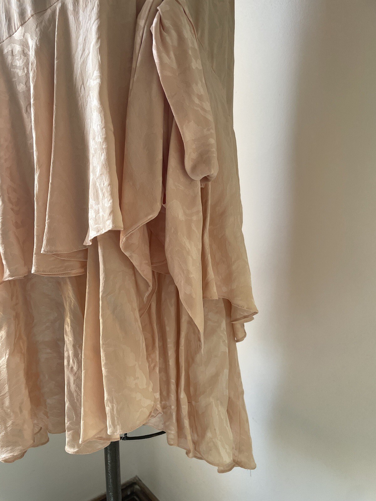 Vintage ‘80s Peach Jacquard Silk Cocktail Dress Sequin Party Dress M