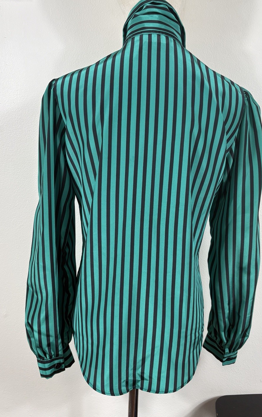 Vintage Pussy Bow Scarf Blouse Button Up Women&rsquo;s 8 Striped Green Made In USA