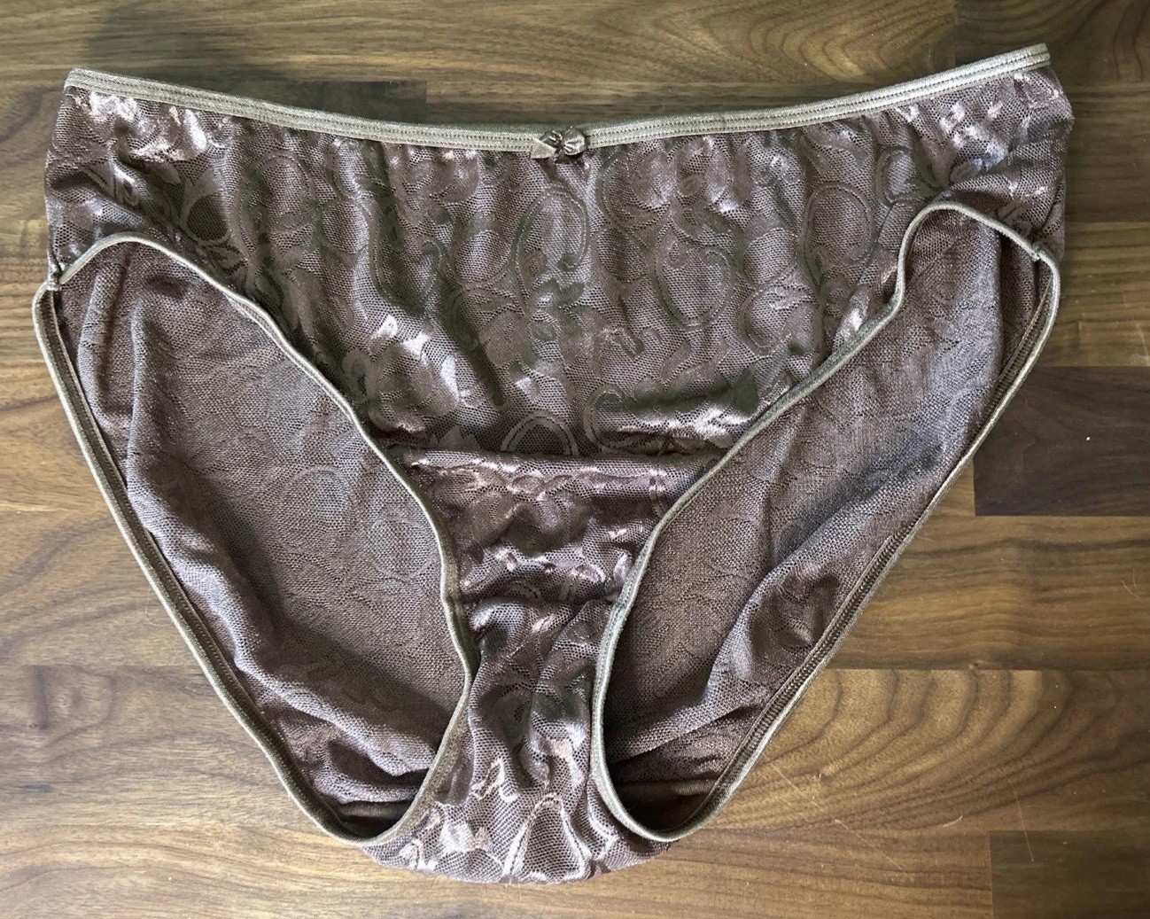Vtg Delta Burke Hi-Cut Panties Briefs Silky Floral 8 1X Brown Second Skin Lace