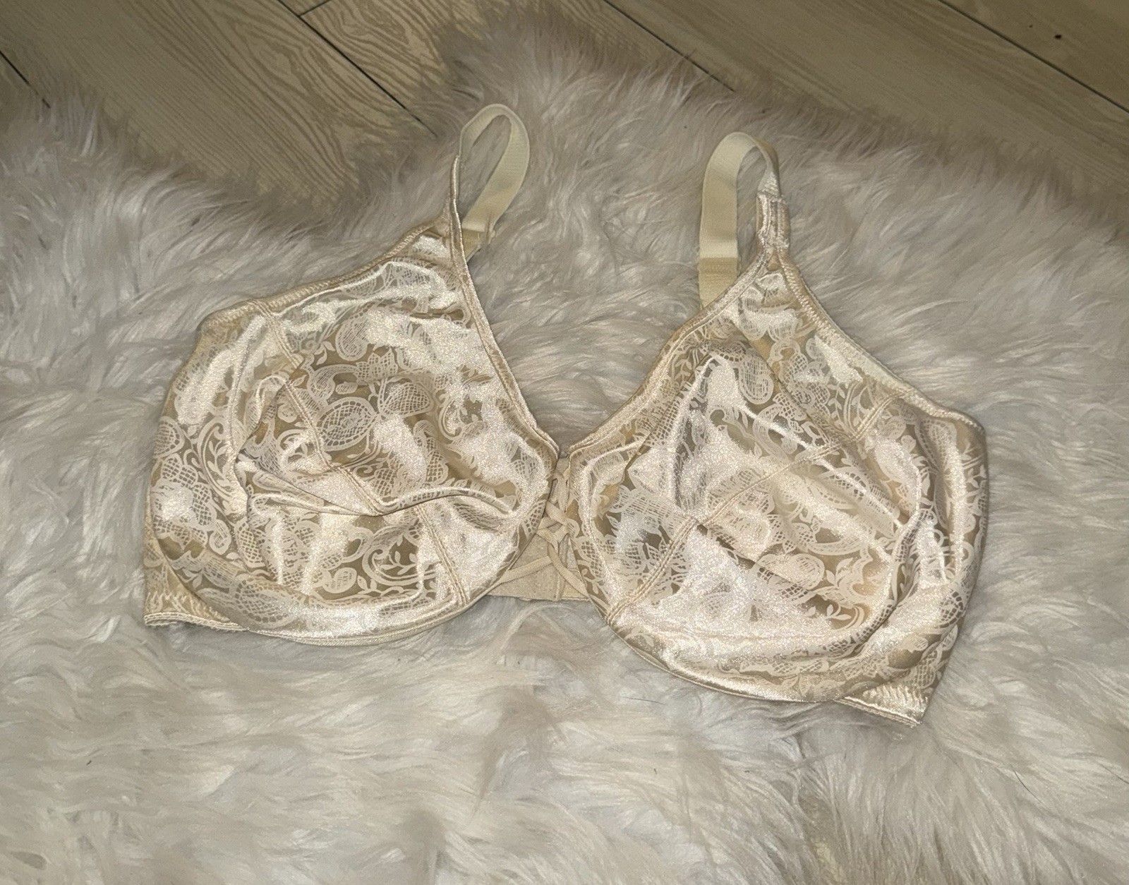 Vintage Vtg 5303 Satin Bra Printed Unpadded UW Lovers Knot Womens 38DD Ivory