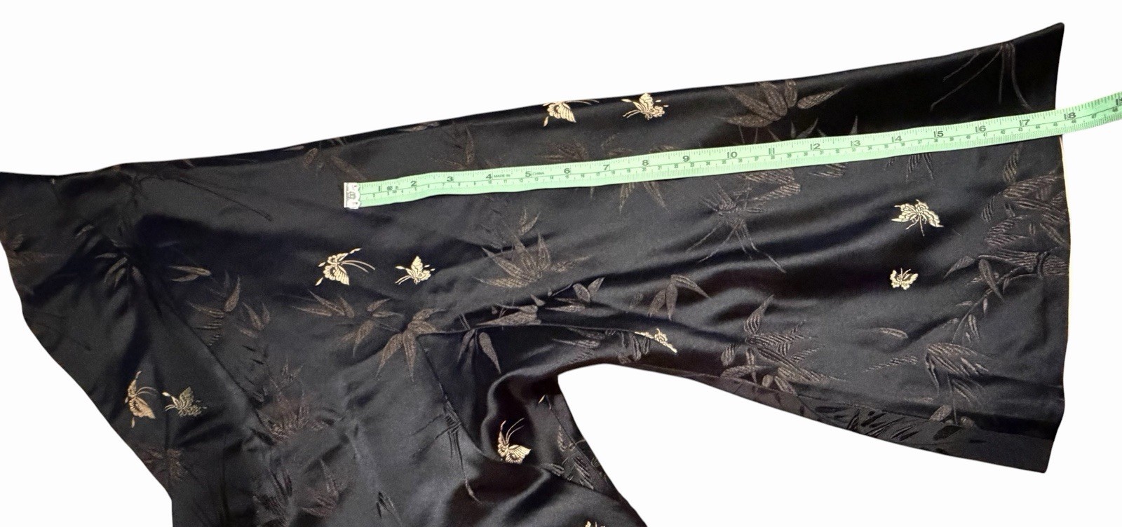 Dynasty Brand Chinese Silk/ Embroidered Robe Reversible , Hong Kong 1950-1960
