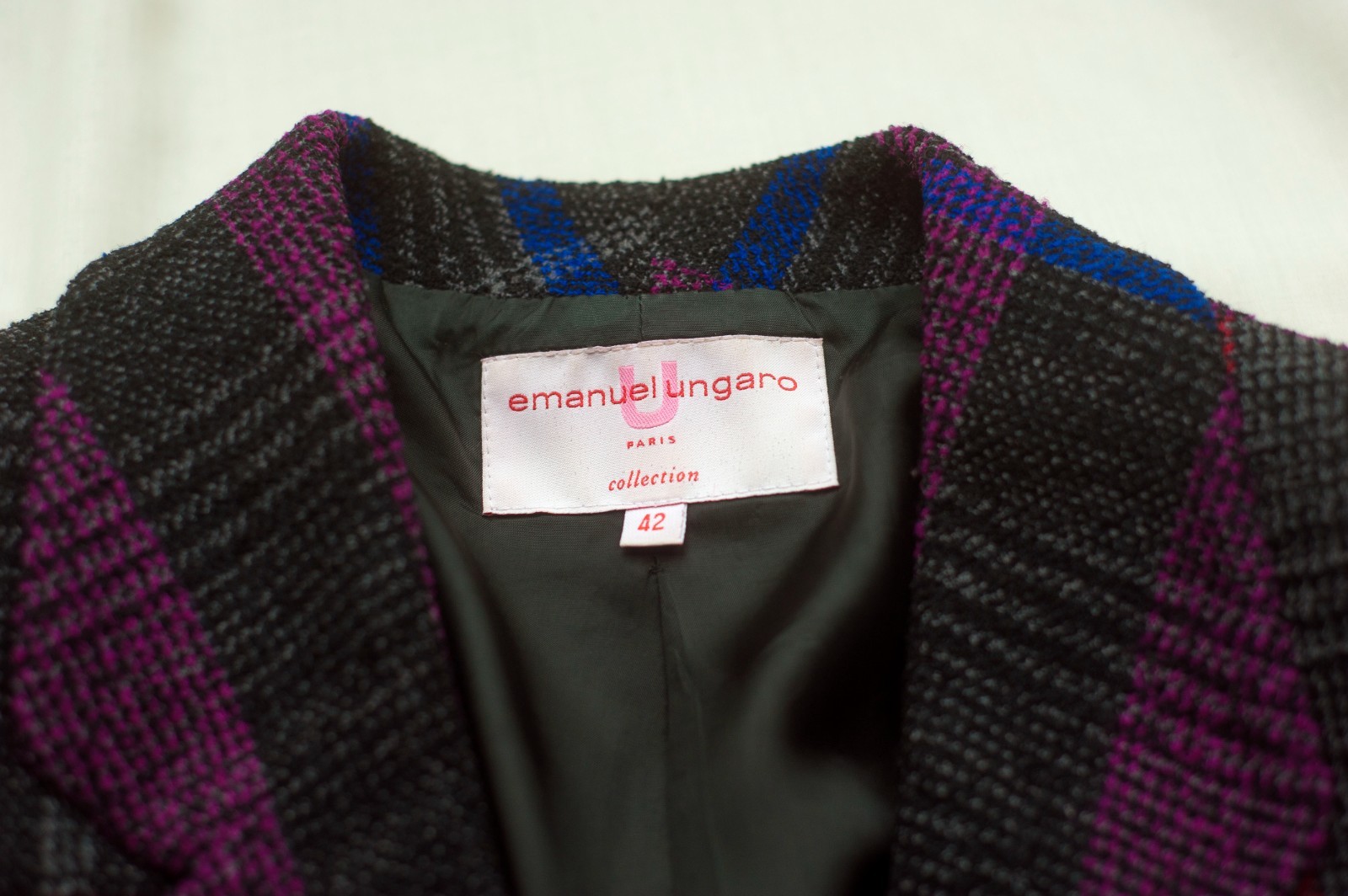 Emanuel Ungaro Collection Plaid Wool Jacket Blazer Gray Pink Blue IT 42 US 6