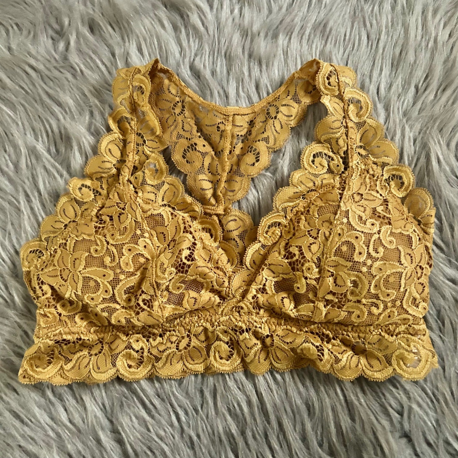 AERO Wireless Racerback Bralette Womens Size Medium Yellow Floral Lace Bra