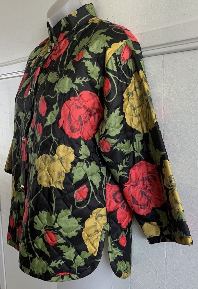 Carol Brent Quilted Satin 1960s Rose Print Bed Jacket Kimono 3/4 Sleeve-Sz 34