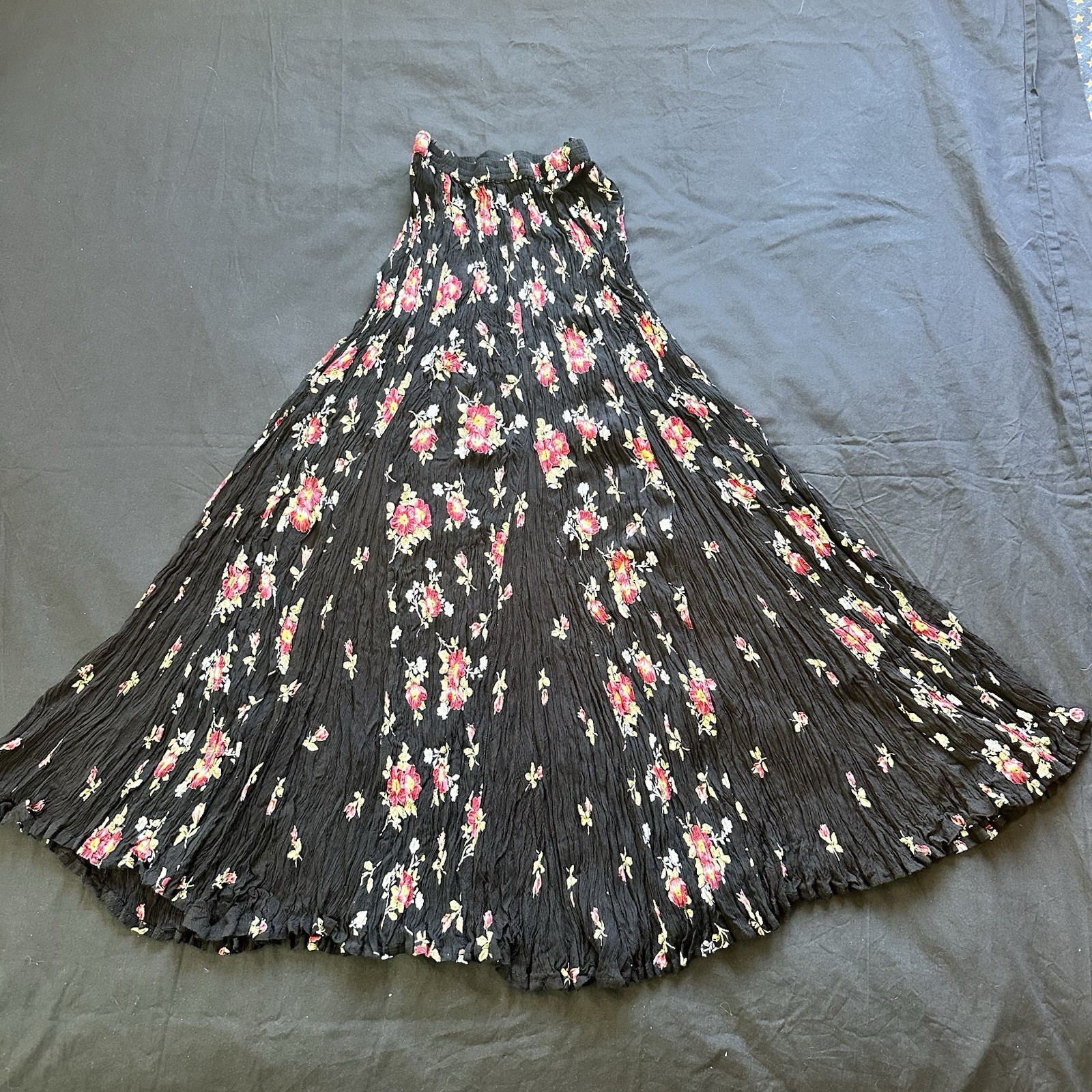 Vintage 90’s Neo Nostalgia Black Floral Rayon Crinkle Maxi Skirt. Small. Boho.
