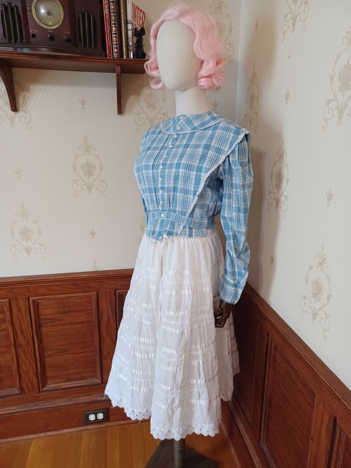 Antique Edwardian 1910s-20s Blue Puff Sleeve Doll Collar Cottagecore Blouse