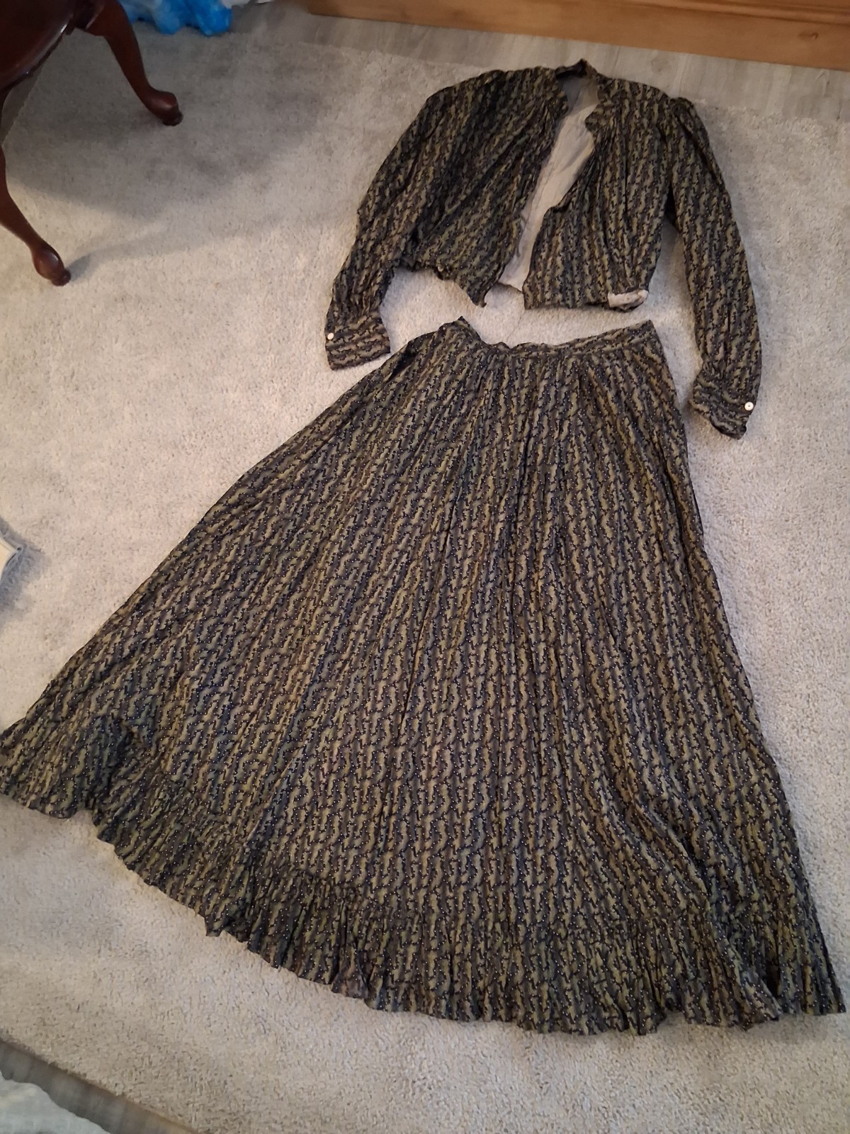Antique Pioneer Prairie Colonial Day Cotton 2-Piece Edwardian Dress