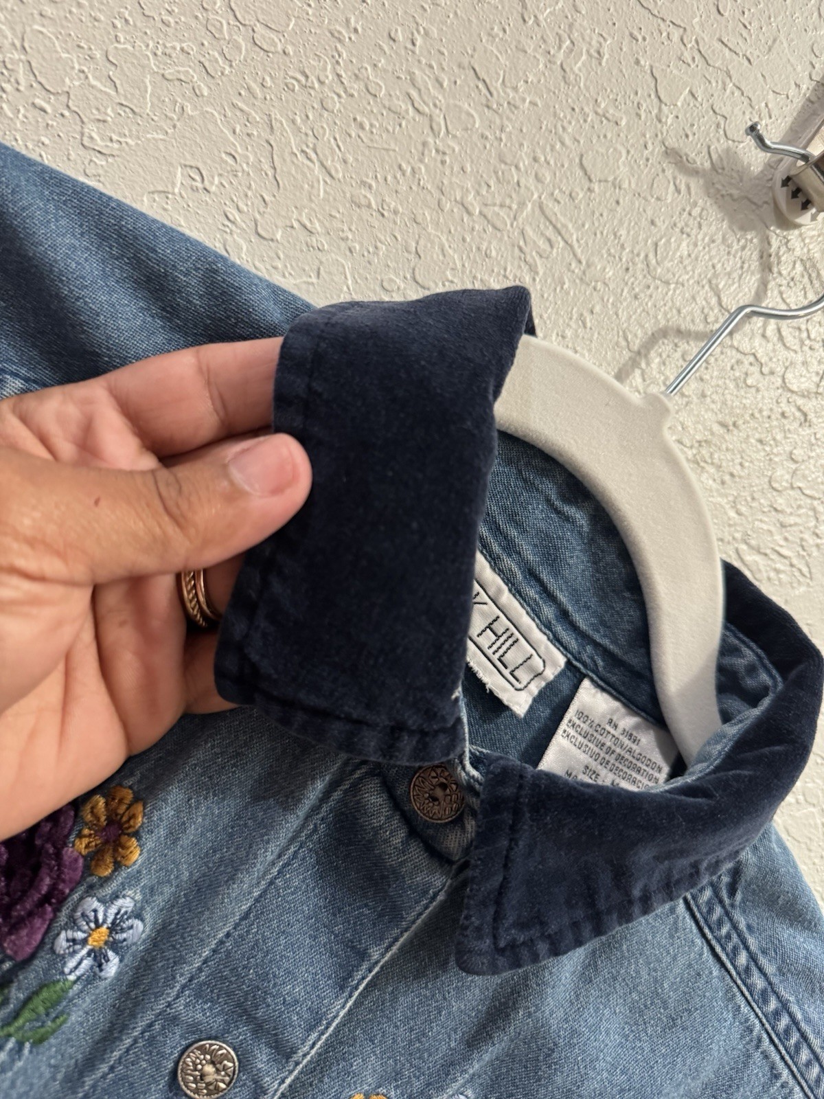 Vintage Oak Hill Denim Button-Down whimsical with Embroidered fairy print – Blue