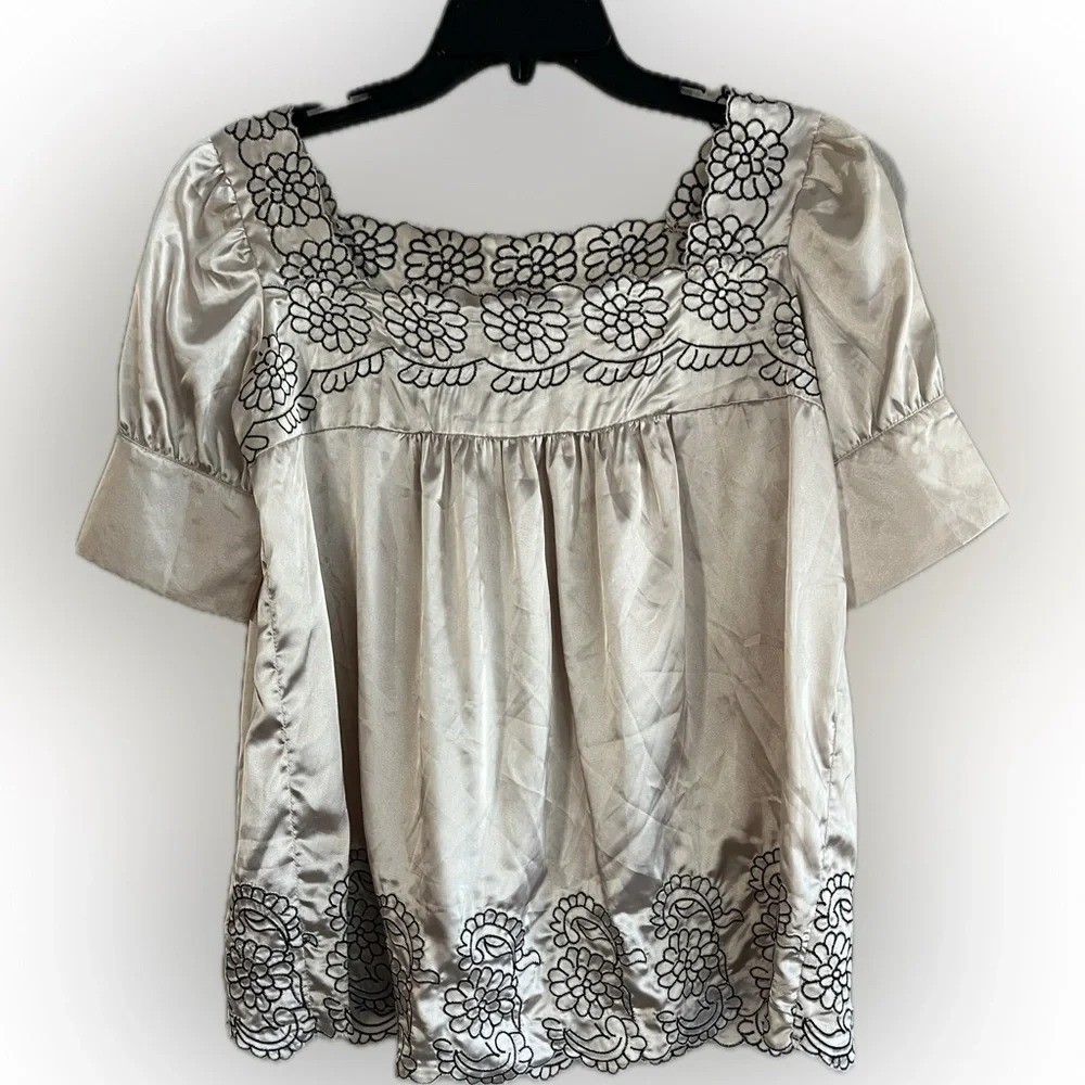 Vintage 90&rsquo;s Forever 21 Embroidered Satin Top Short Sleeves Embellished Cuffs M