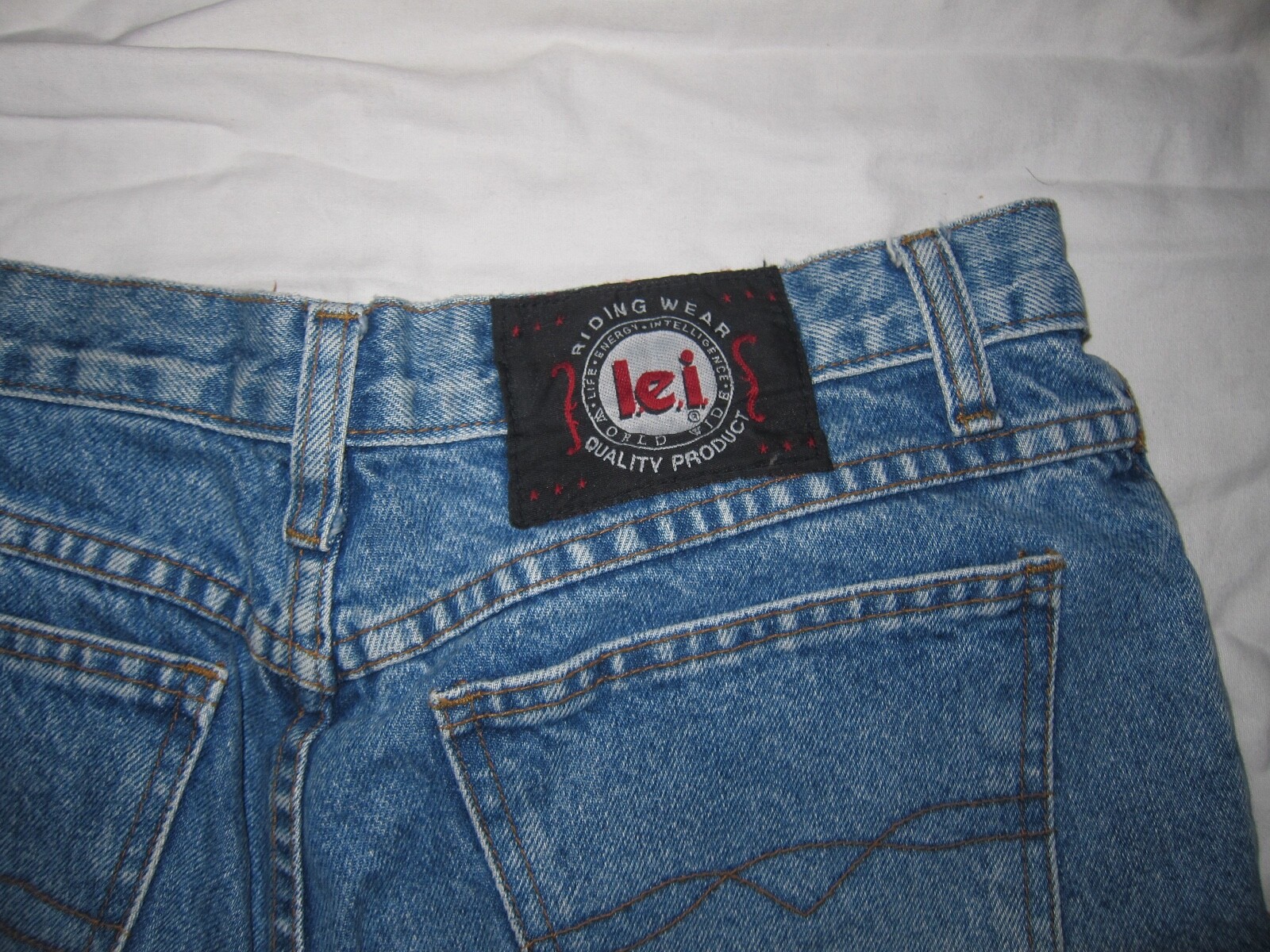 1990&rsquo;S VINTAGE blue denim LEI WOMEN&rsquo;S SHORTS SIZE 13 MADE IN THE U.S.A