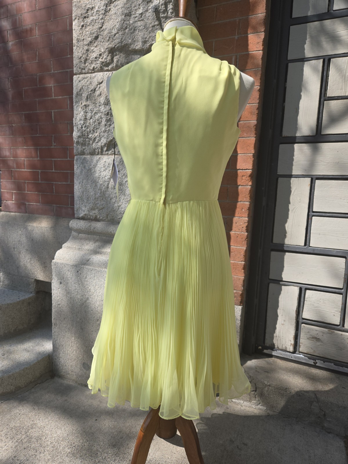VTG 1960s Jack Bryan by Dupuis Daffodil Yellow Accordion Pleat Sleeveless Dress