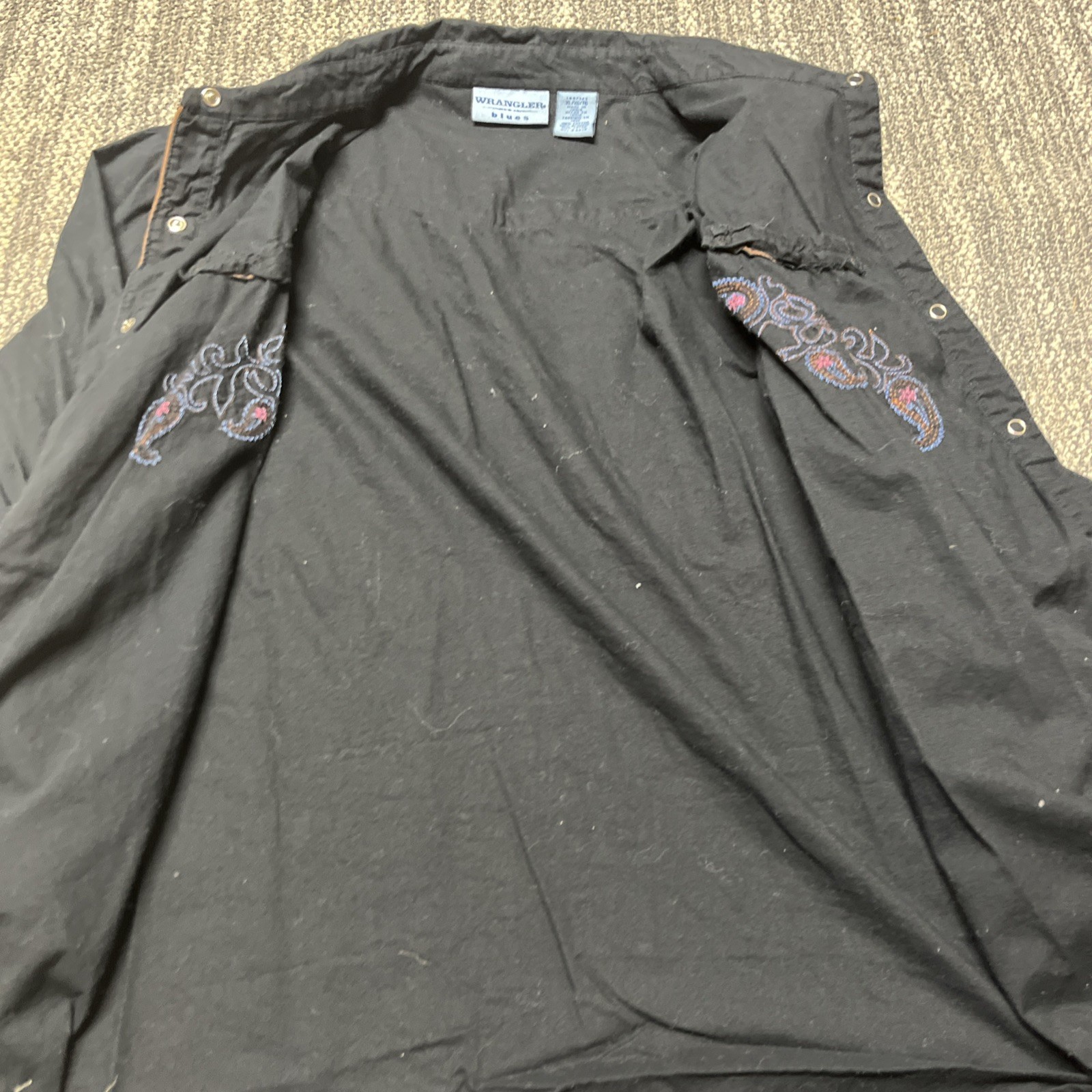 Vintage Wrangler Blues Western Snap Button Womens Youth Size XL Black Shirt