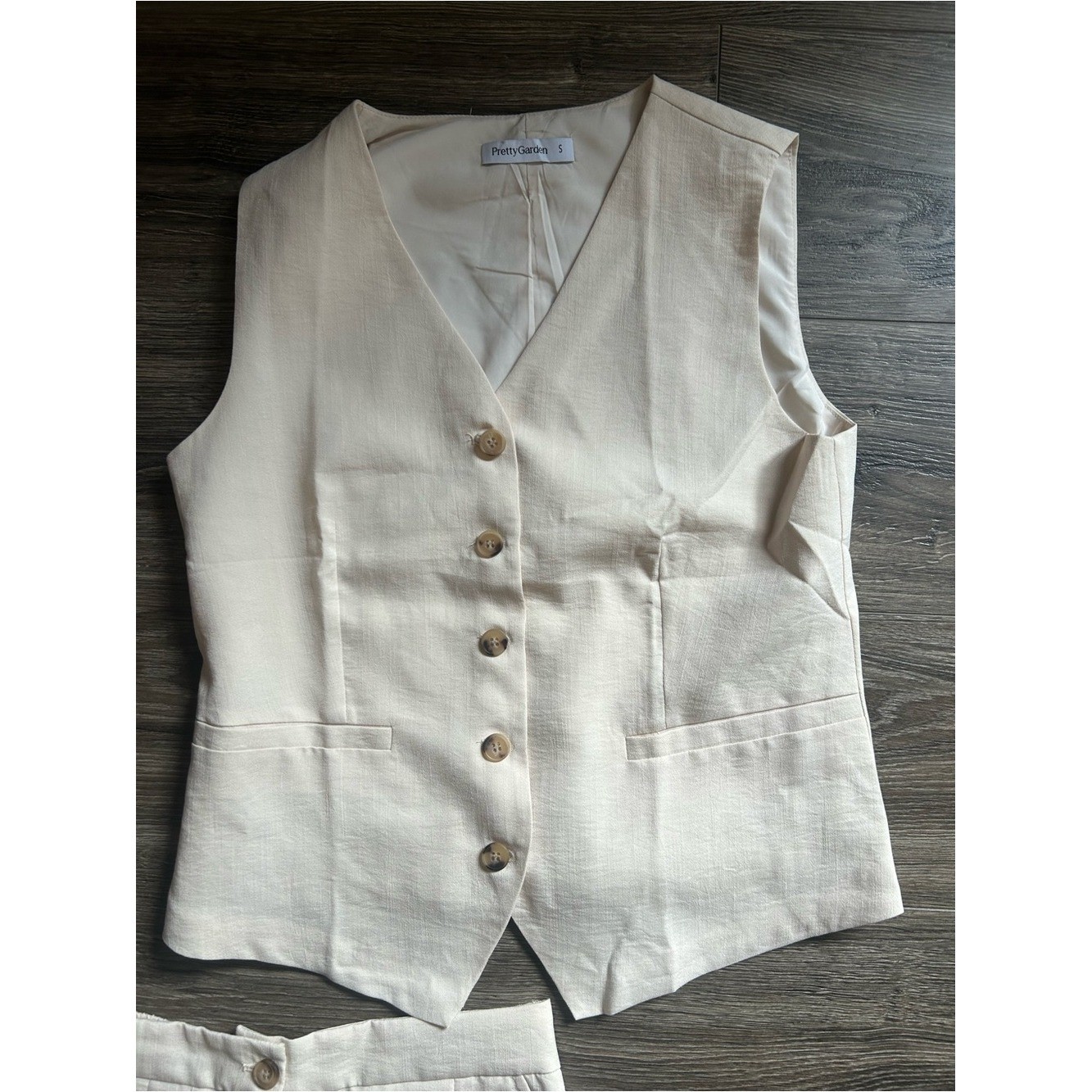 NWT 2 piece Linen Set: Sleeveless Button Vest with Matching Shorts