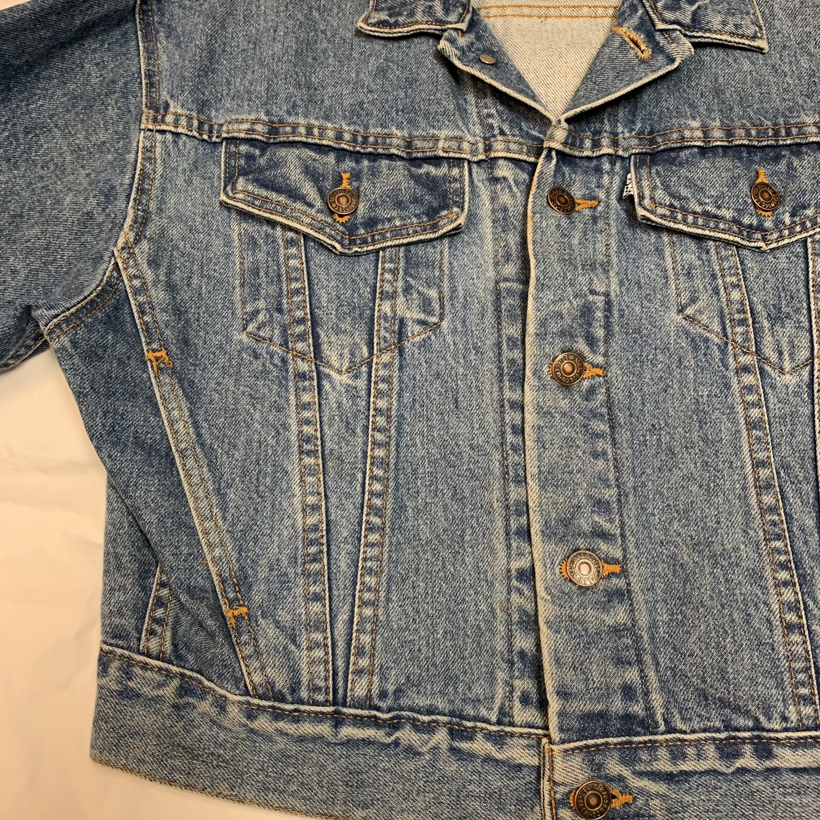 Womens Vintage Levis Denim Jacket Medium 12/14 57598 Embroidered Fish Patch Bass