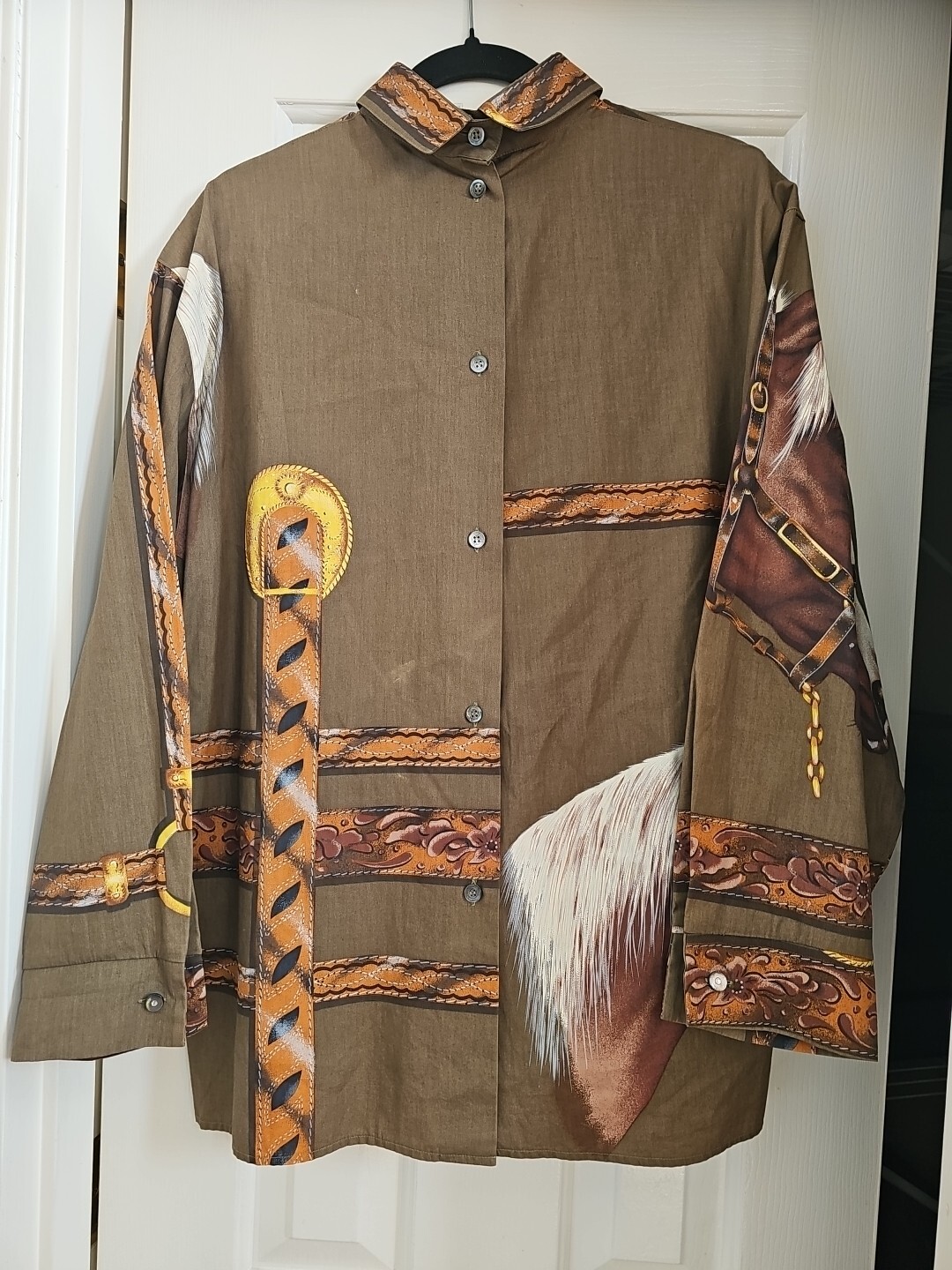 Vintage Byblos shirtOversized COTTON with back buttoning. Made ITALY. UNIQUE