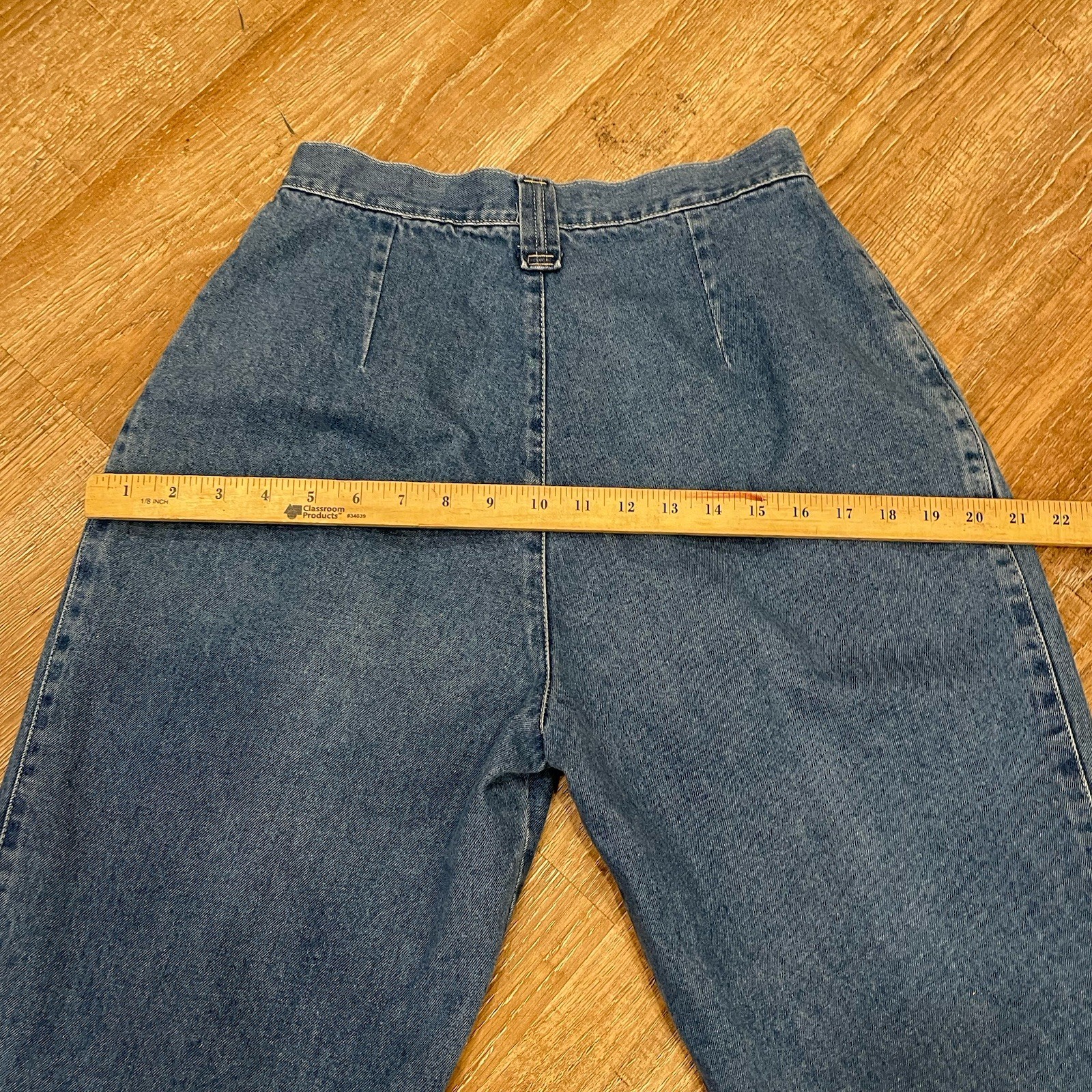 P.S. Gitano 24” High Waisted Tapered Vintage Mom Jeans 1990s Blue Denim Pleated