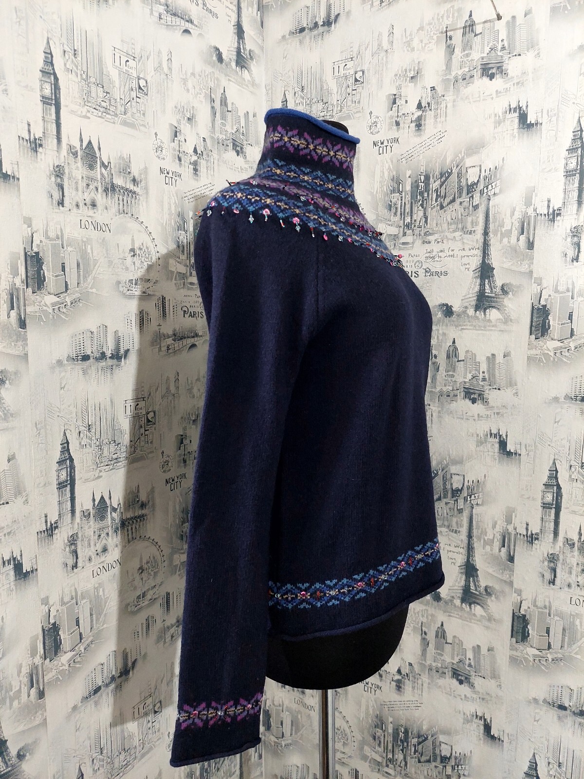 VTG Laura Ashley Sweater 100% Lambswool Multicolor Fair Icle Beaded Knit Sz S /P