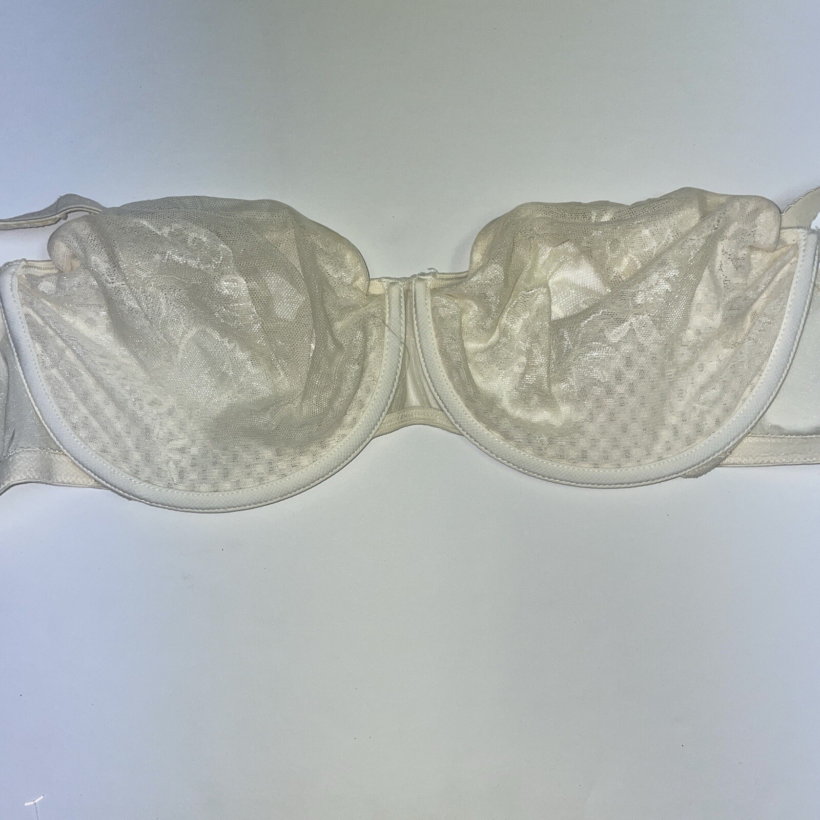 Vintage Olga Full Figure Underwire Bra size 40DD Ivory #35006 Lace Mesh