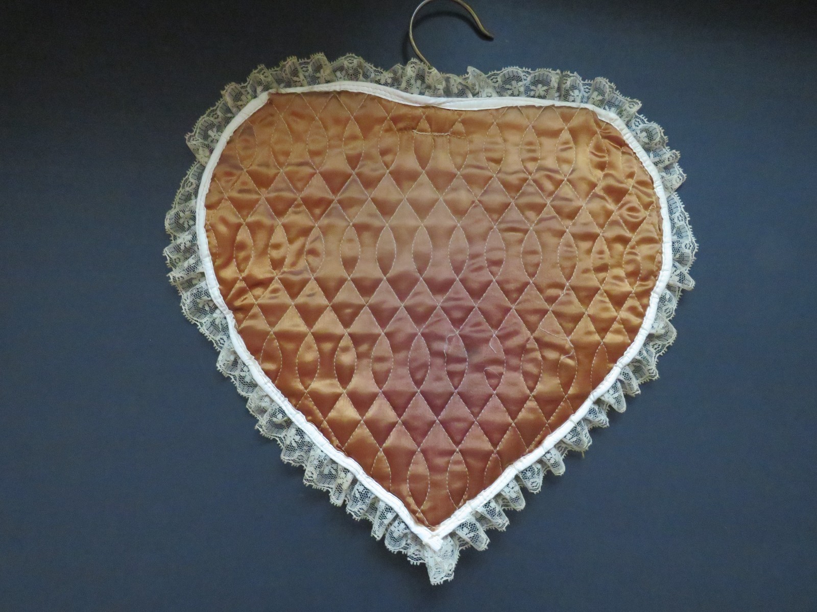 Vintage Quilted Lingerie Bag – Bronze Vinyl Heart – Fine Lingerie Holder