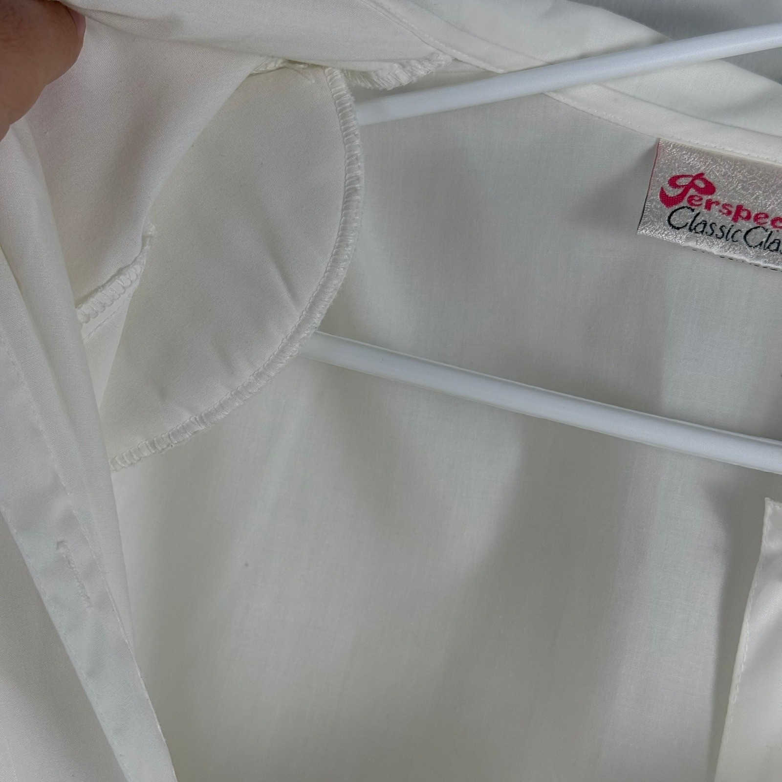 Perspective Classic Classique Vintage White Lace Bib Pearl Button Blouse Medium
