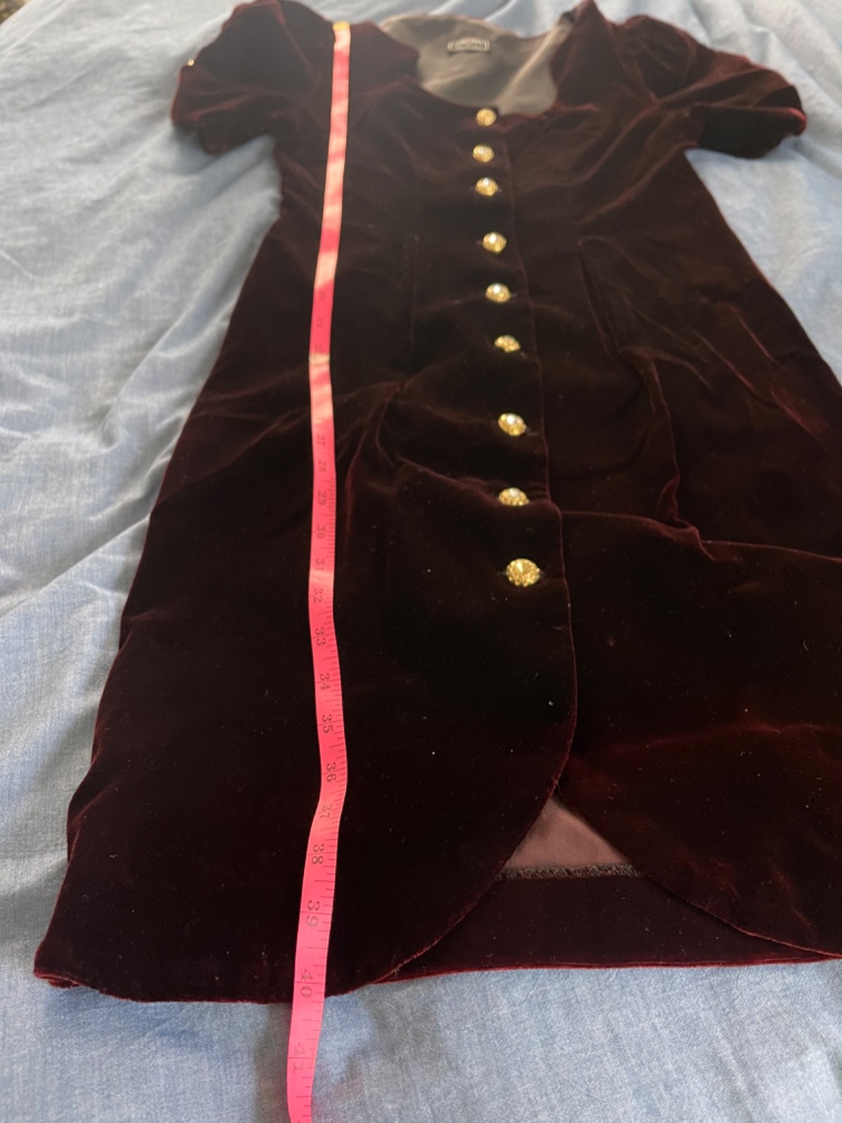 READ CACHET BARI PROTAS Burgundy Velvet Rhinestone Button Cocktail Dress 7/8