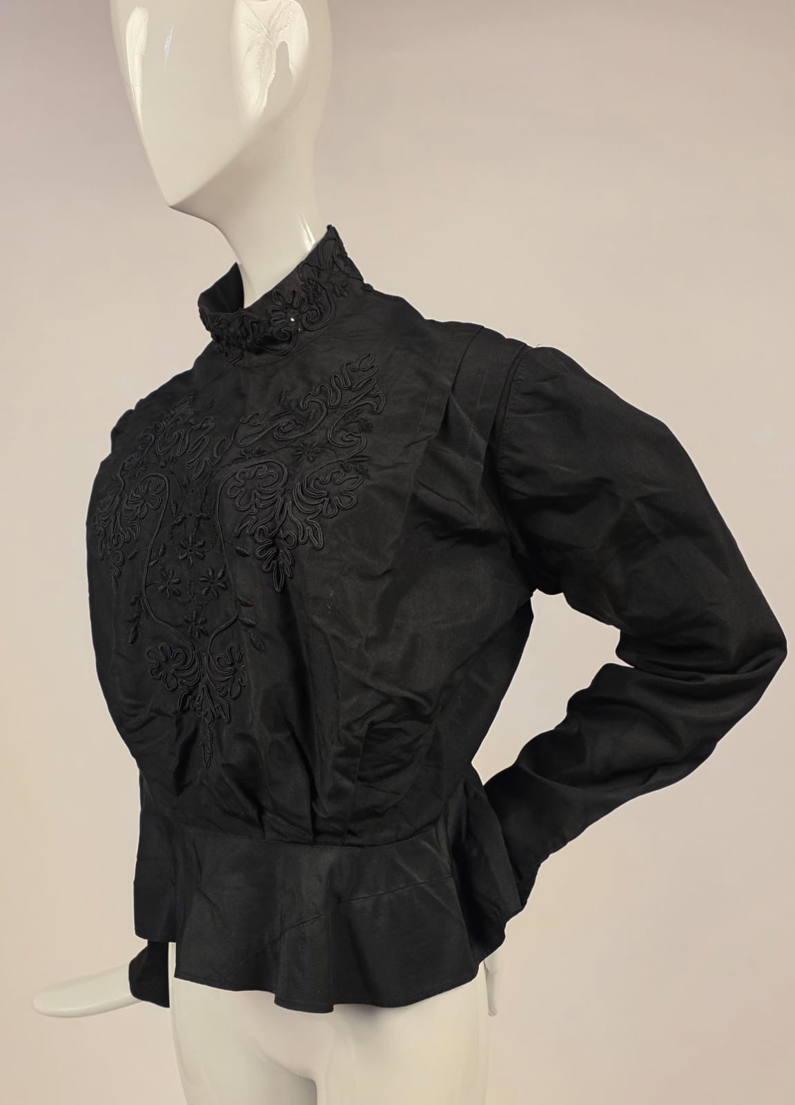 GOTHIC EDWARDIAN BLACK SILK BLOUSE W HIGH COLLAR + RICH HAND EMBROIDERY