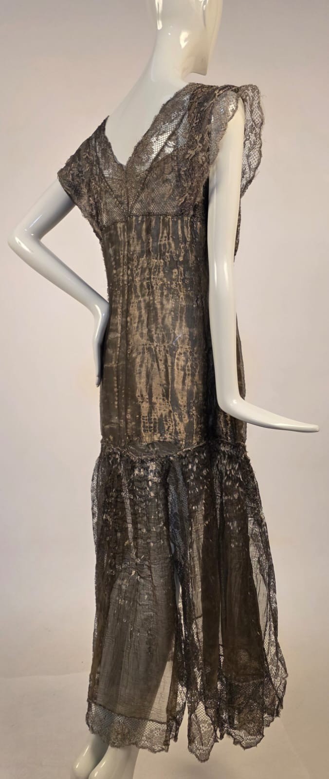 FLAPPER 1920’S METALLIC GOLD LAME PARTY DRESS W MATCHING LAME LACE TRIM