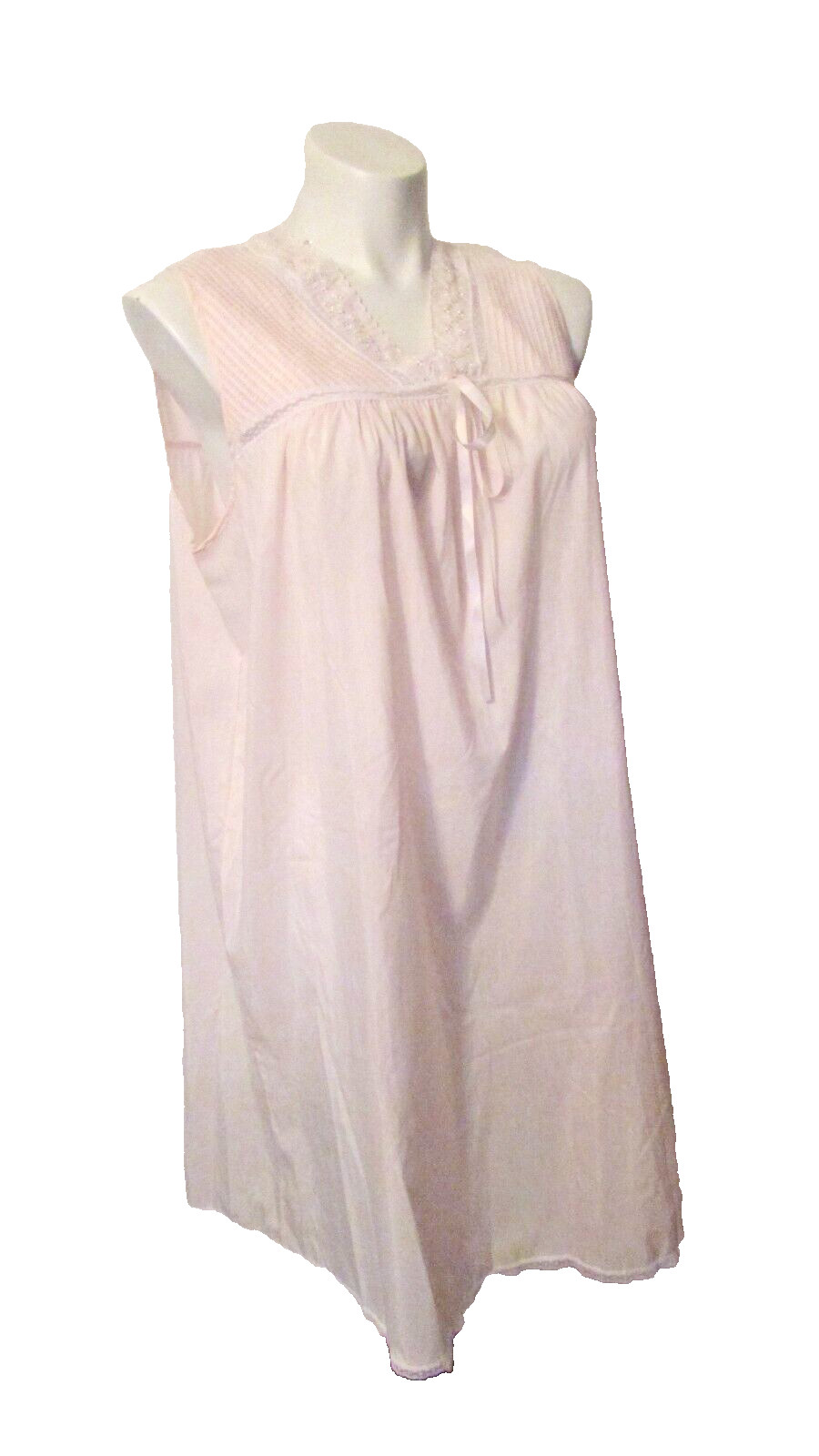 Vanity Fair Polyester/Nylon/Cotton Soft Blend Embroidered Nightgown 1X USA made