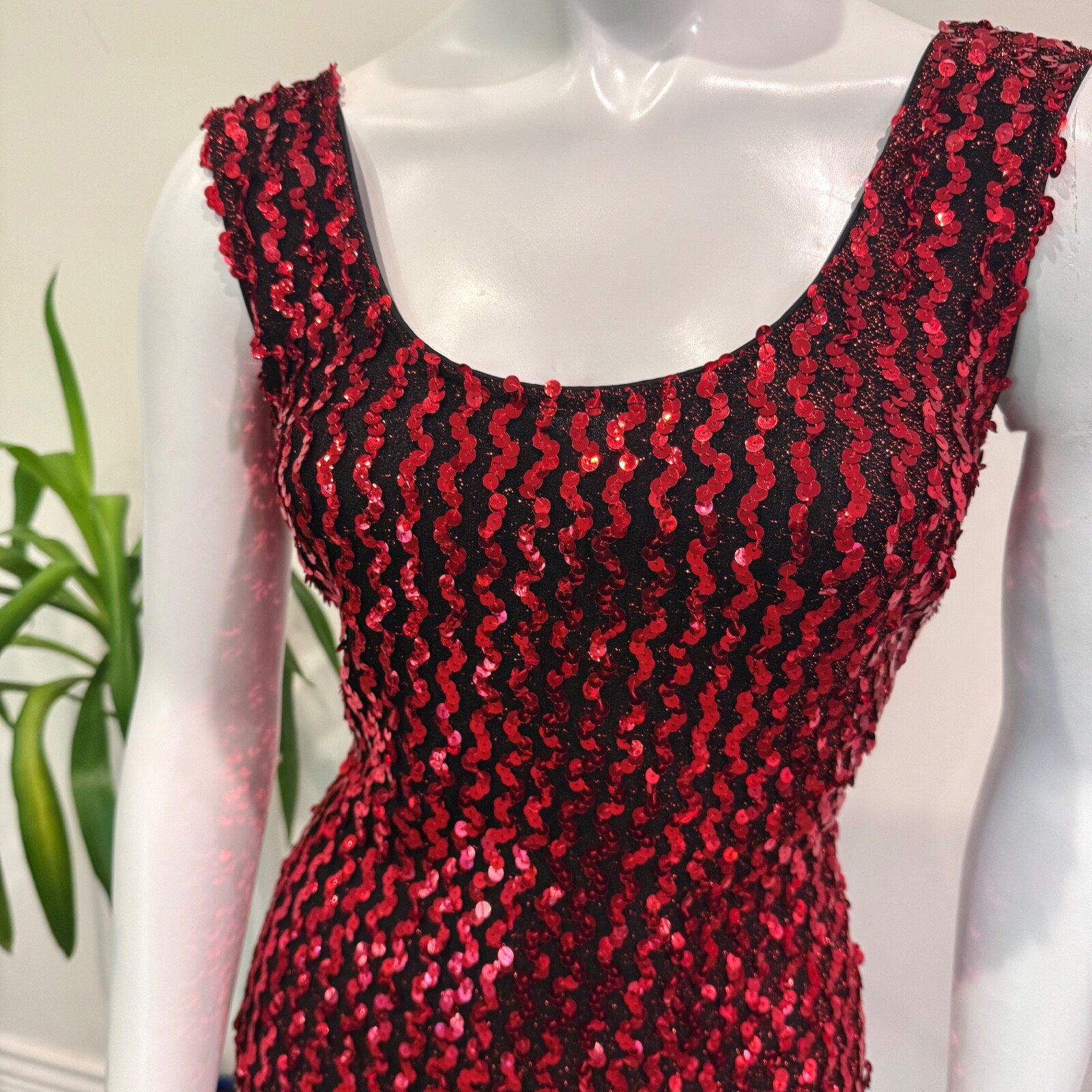 Vintage 80’s RED SEQUIN BODYCON MINI DRESS S Party Prom Disco Slip Wiggle Sexy