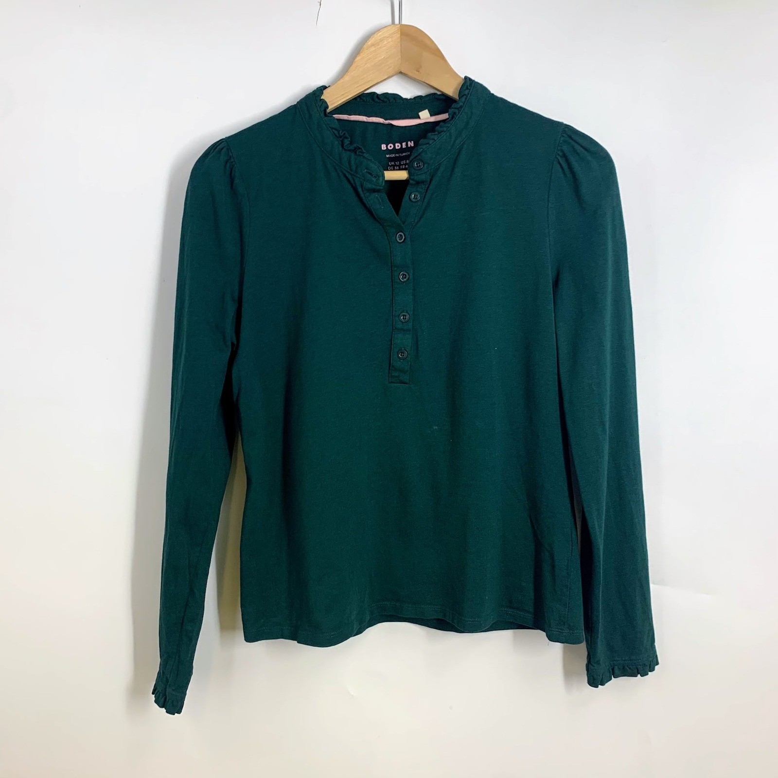 Boden Womens Forest Green Ruffled Henley Top Long Sleeve Puff Shoulder Size US 8
