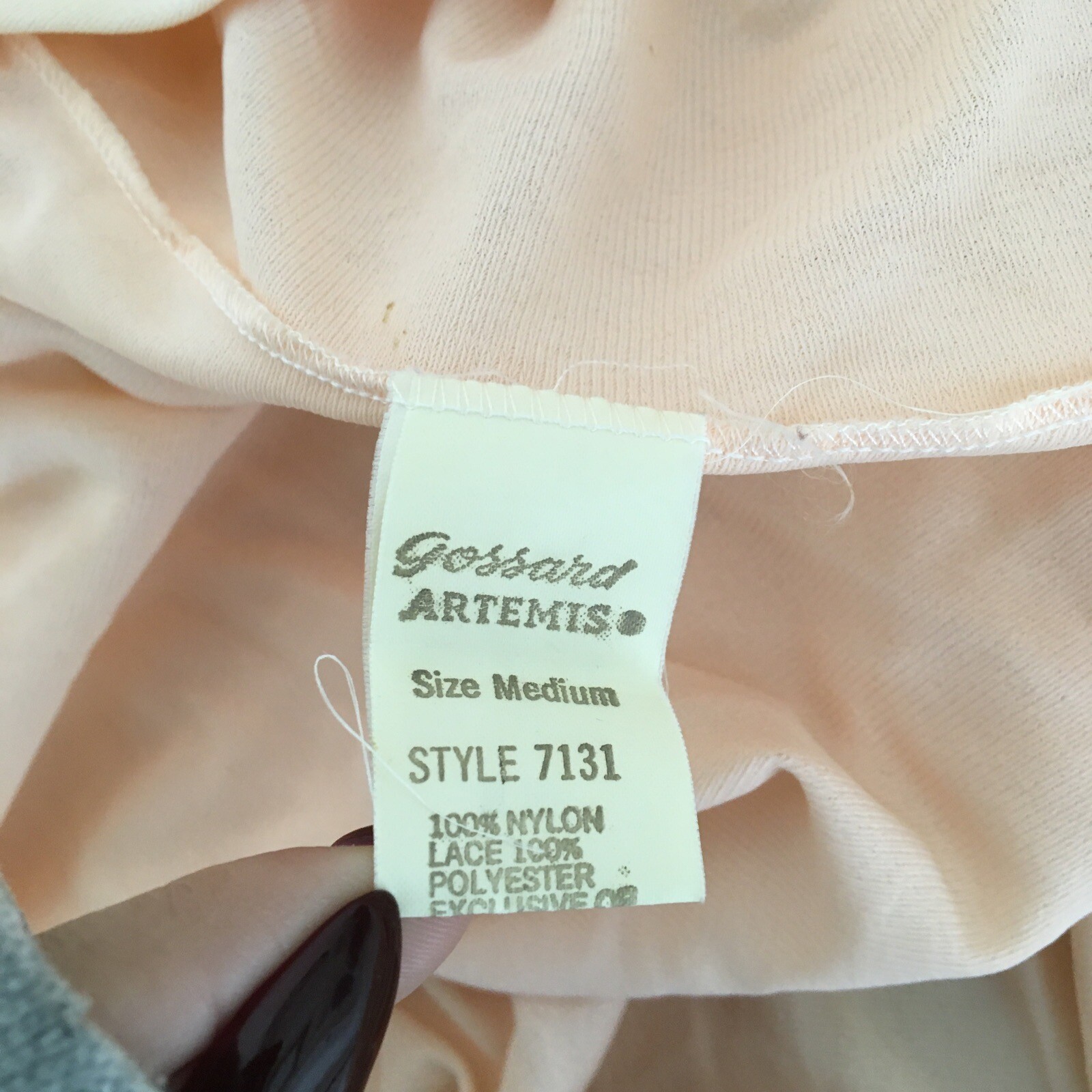 VINTAGE GOSSARD ARTEMIS PINK SIZE MEDIUM NIGHTGOWN Rove Floral Lace Zip Front