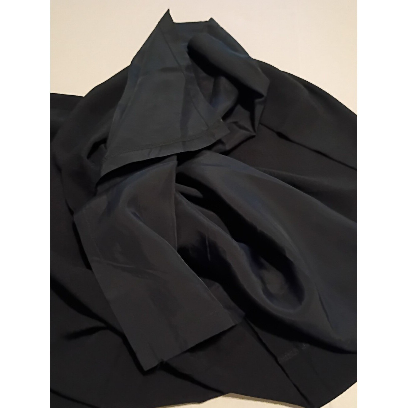 VTG Source Unknown Women&rsquo;s Black Midi Dress with Cream Trim Pleated Sz S