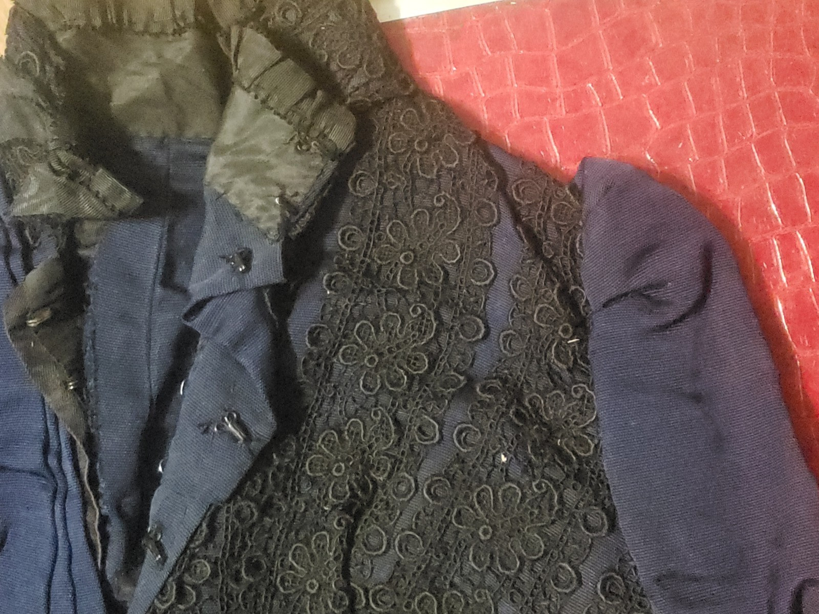 Authentic Antique 1870&rsquo;s Victorian Blue w Black Lace Jacket Bodice Boned Small