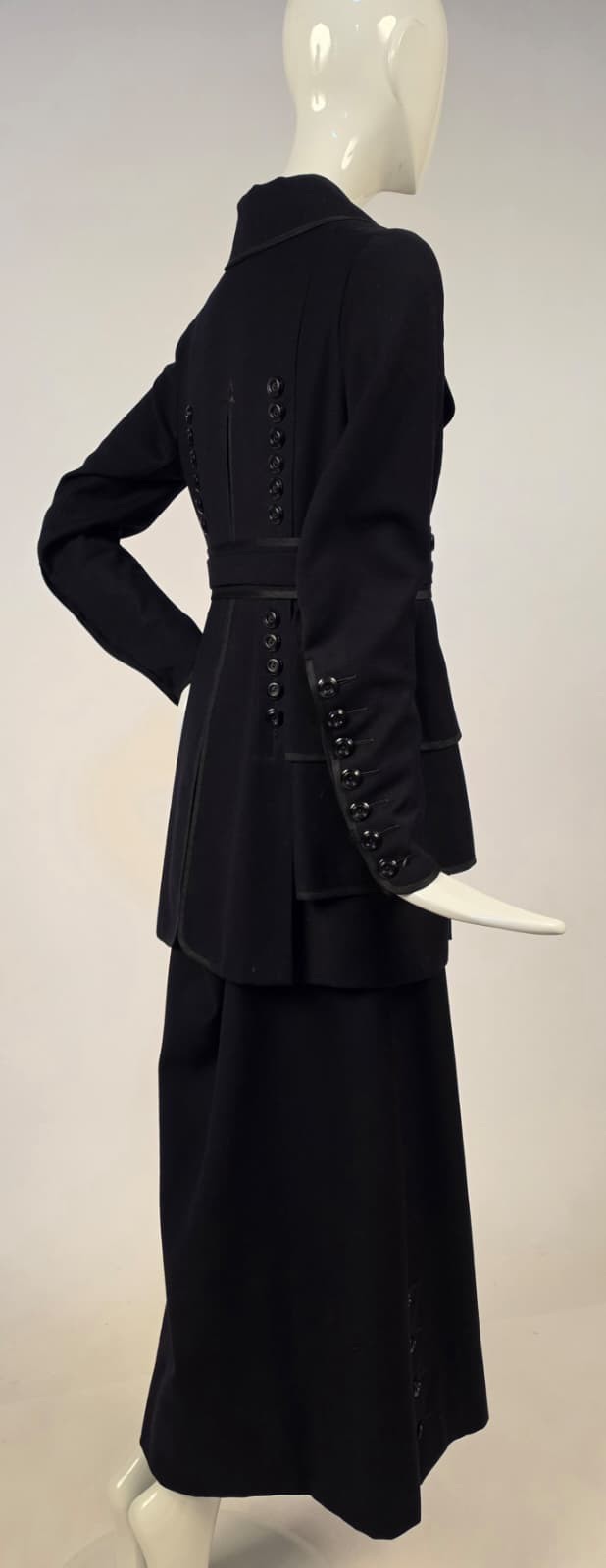 HIGH STYLE EDWARDIAN NAVY WOOL WALKING SUIT W BRAID DETAIL EDGING