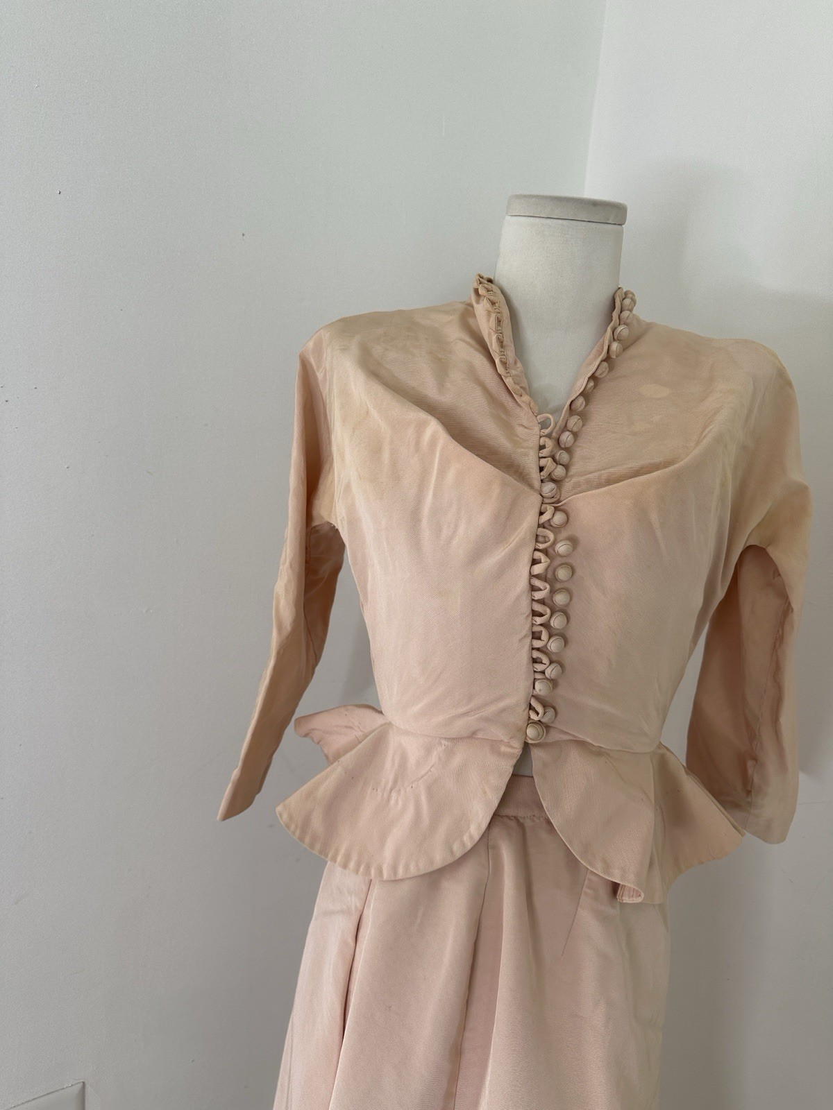 Vintage 40s Mary Muffet Pink Peplum Victory Suit As Is AMAZING