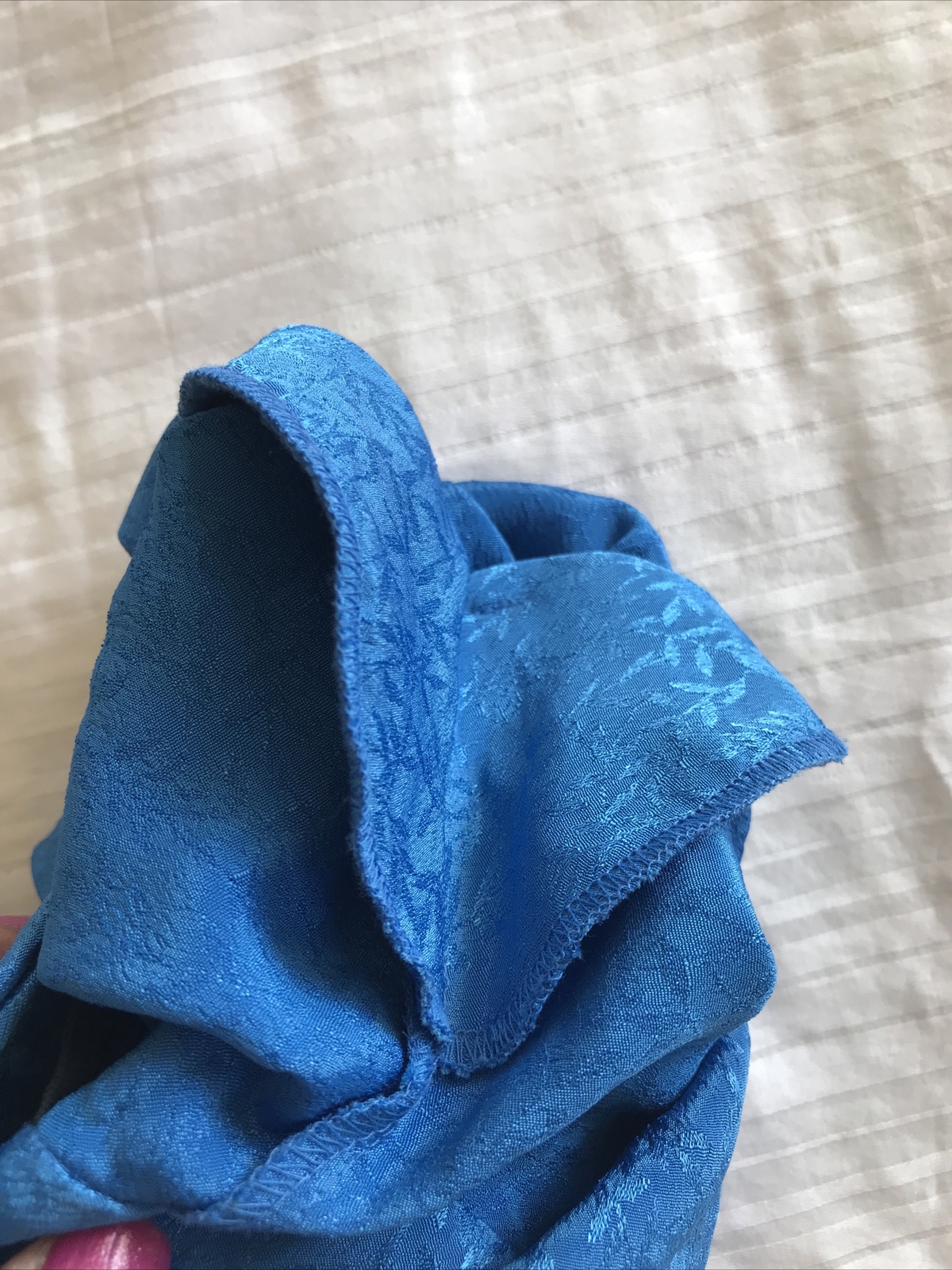 DAVID MATTHEW Size 8 (36” bust) blue long sleeve pleated blouse SHOULDER PADS