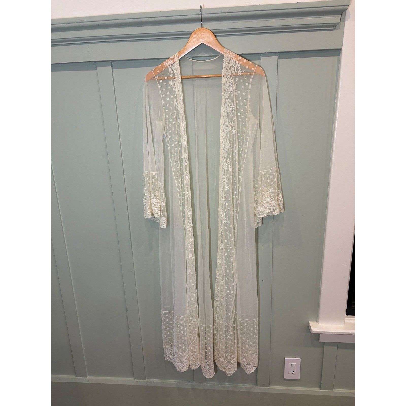 Vintage 1960s Glydons Hollywood White Sheer Lace Mesh Bridal Peignoir Robe Long