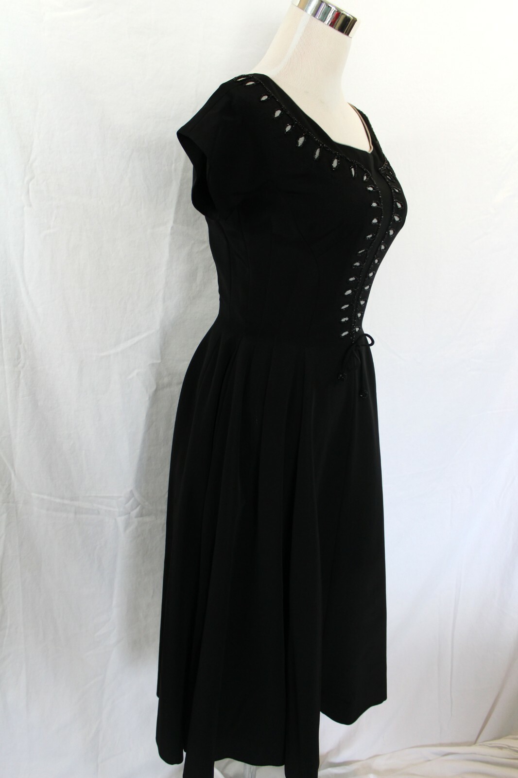 Vintage 1950 Carlye Woman&rsquo;s Black Fitted Full Circle Dress Embellished Bodice Sm