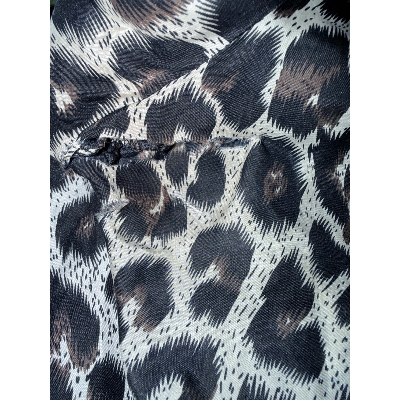 Lynn Ritchie Vintage 100% Silk Leopard Print Button Down Blouse Medium Animal