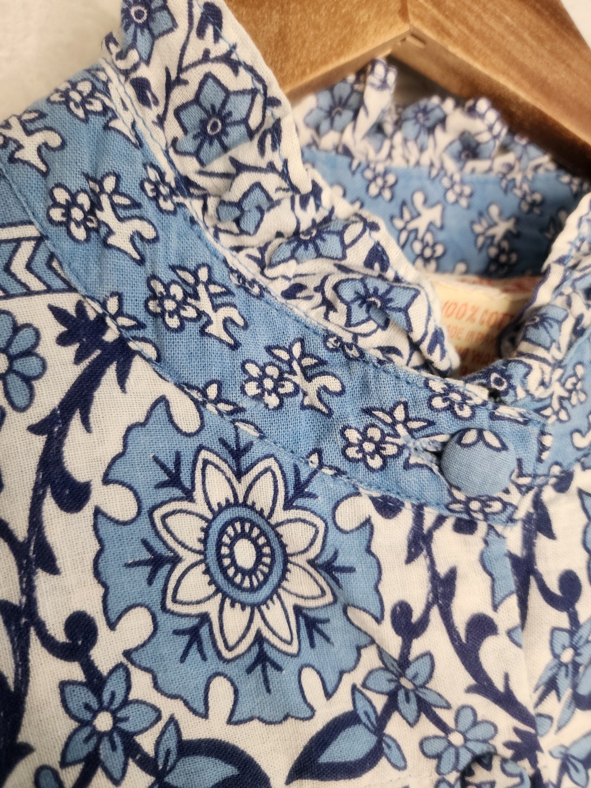 1970s Ramona Rull Floral Print Vintage Cotton Long Sleeve Dress in Blue Size L