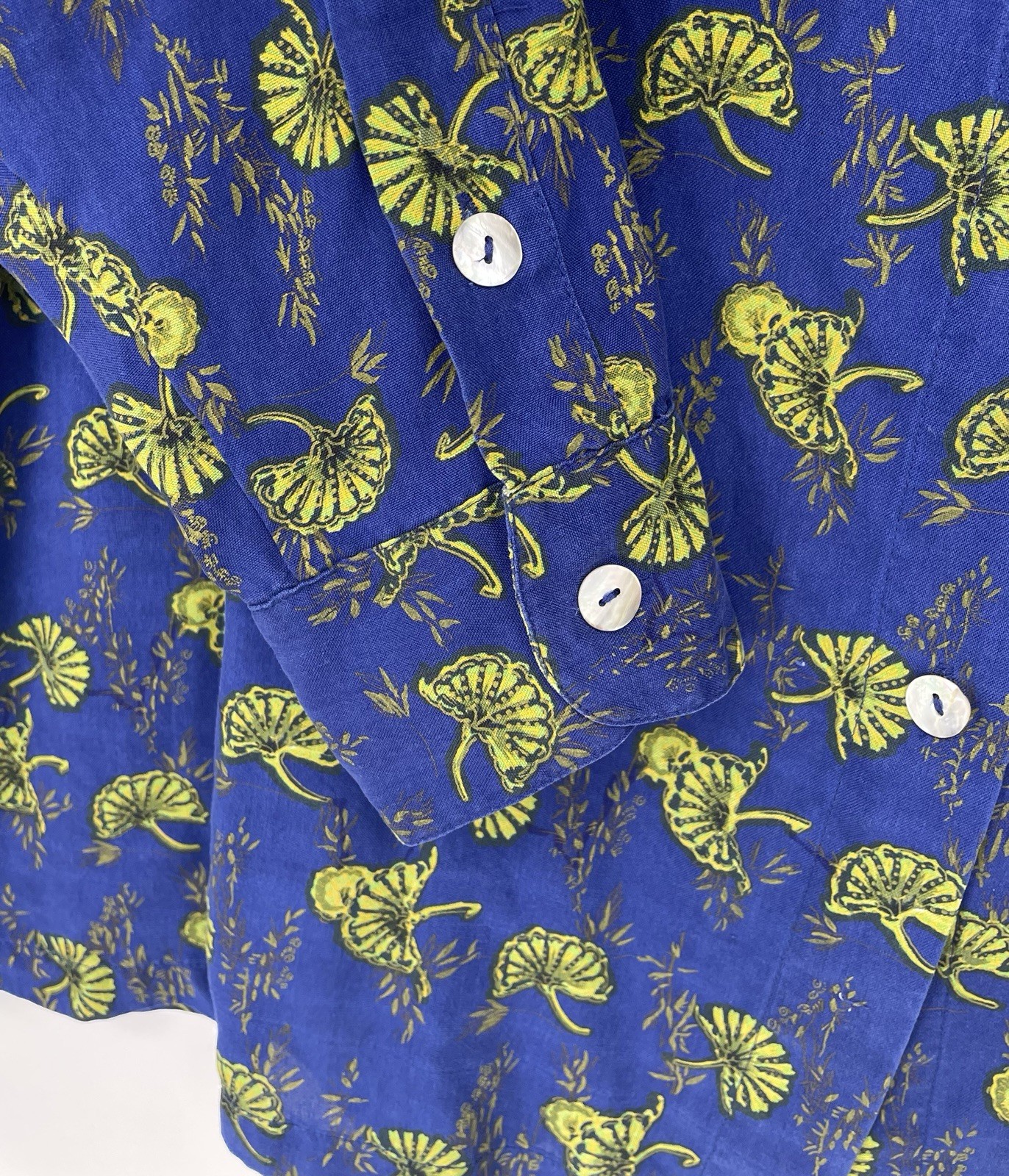 Vintage 1990s Y2K Floral Statement Maximalist Over Sized Silk Blouse Shirt LG