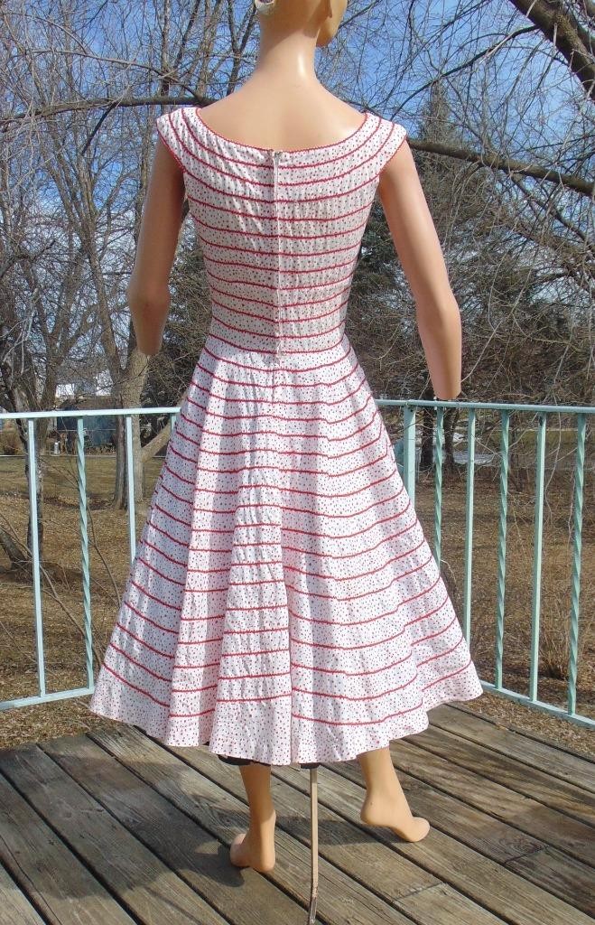 VTG 50s White w Red Polka Dots & Ric Rac Full Skirt Cotton Dress 24W